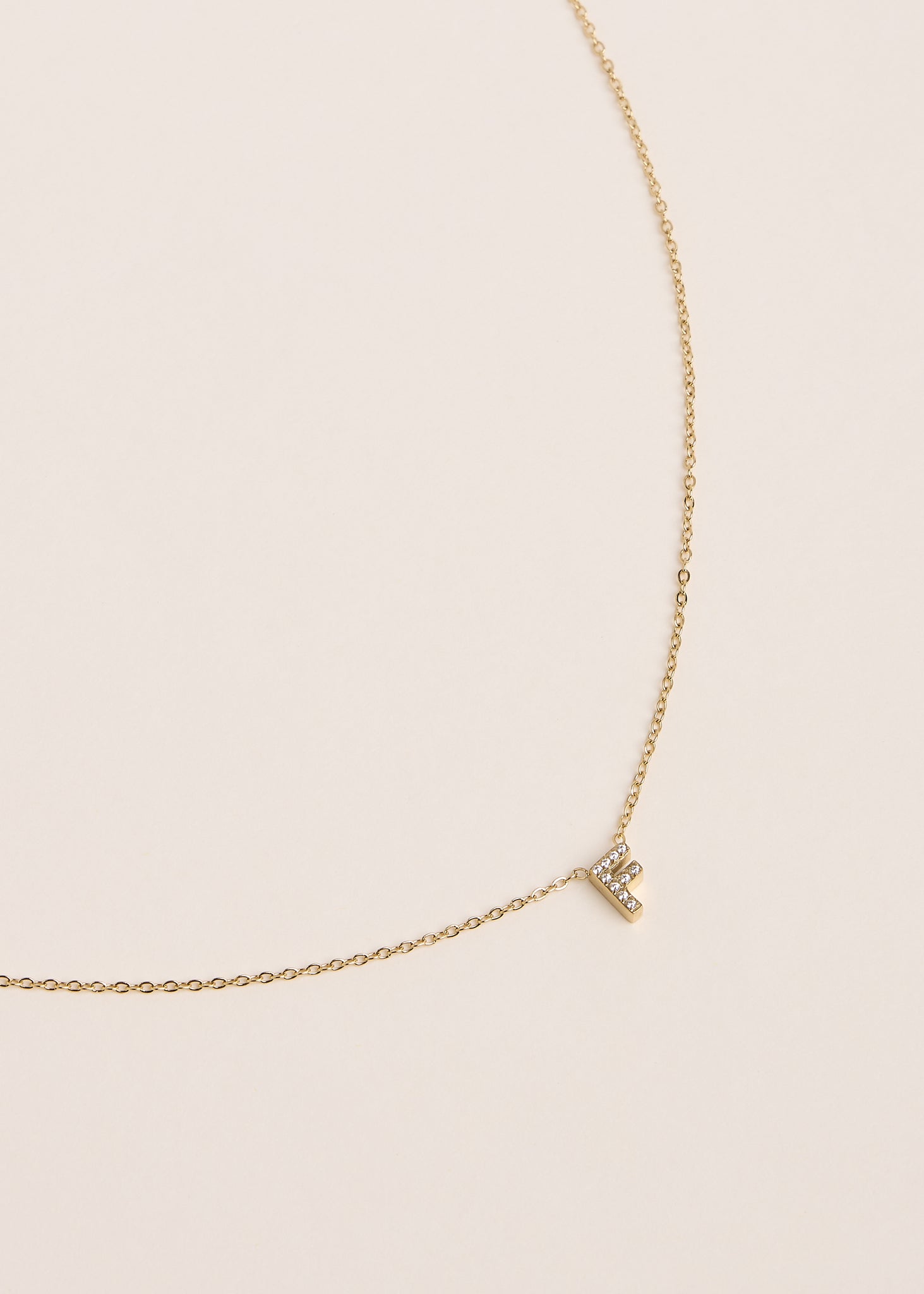 Collier lettre F